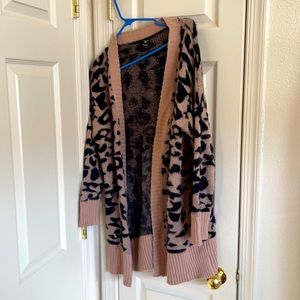 Women sweater size M